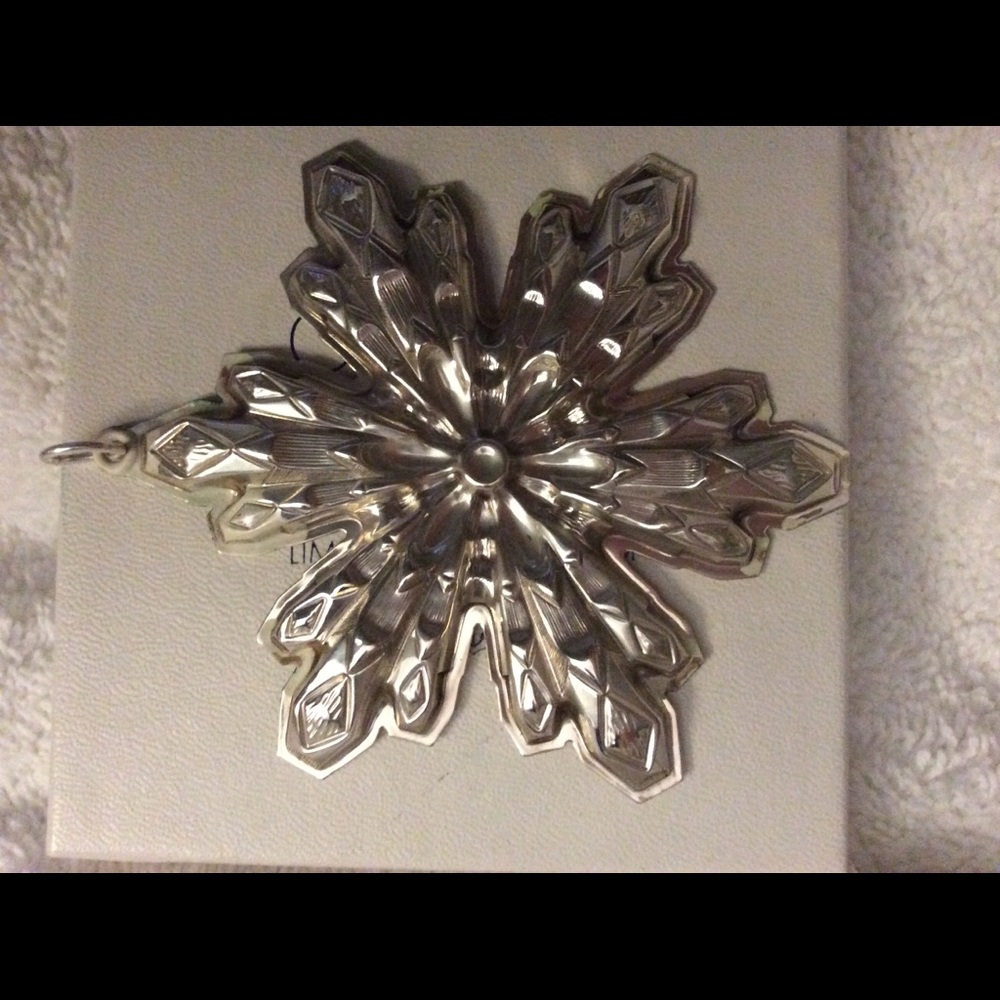 Vintage 1974 Gorham sterling silver snowflake.